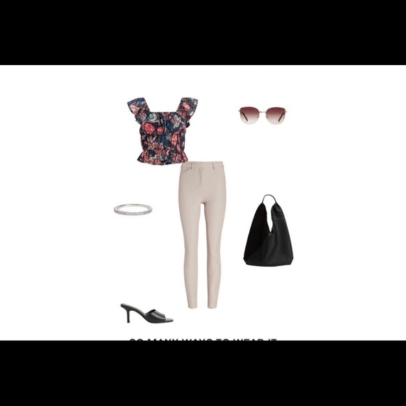 Women’s Express Floral Ruffle Sleeve Crop Top - Picture 6 of 6